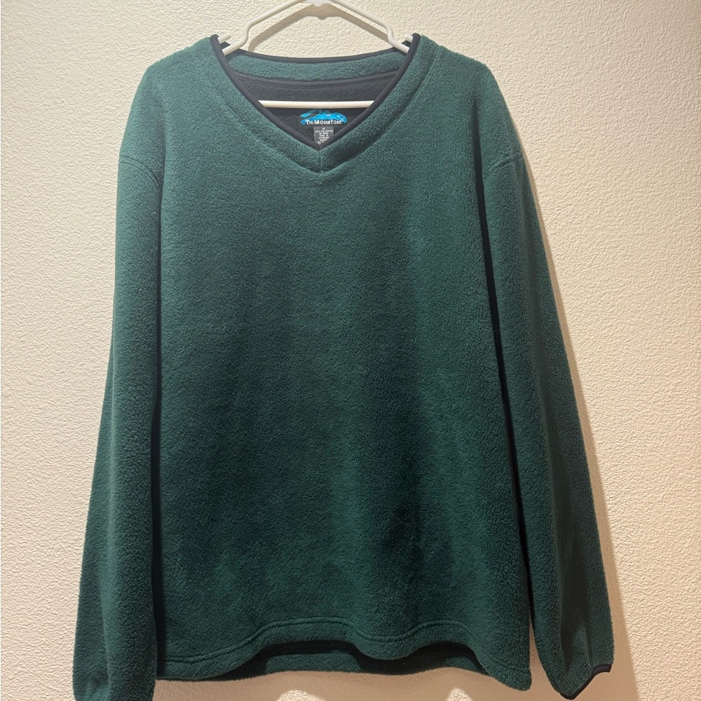 Tri-Mountain Deep Green V-Neck Sweater Warm Winter Ware